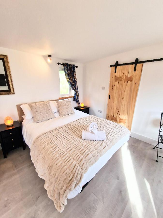 Kaoglen Fallow Pod - Luxury - Hot Tub - Pet Friendly Blairgowrie and Rattray Kültér fotó