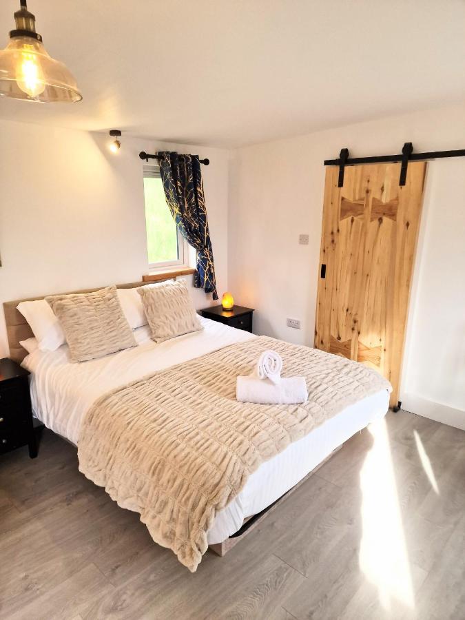 Kaoglen Fallow Pod - Luxury - Hot Tub - Pet Friendly Blairgowrie and Rattray Kültér fotó